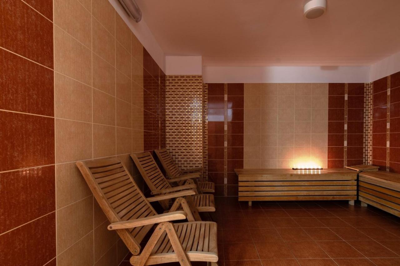Wellness Hotel po Kyčmolem Horní Lomná Esterno foto