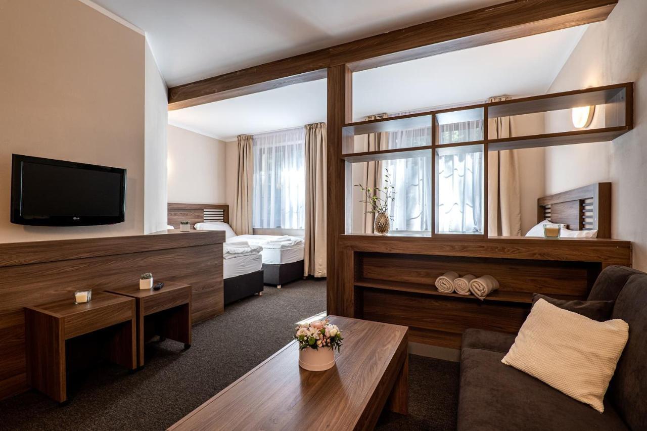 Wellness Hotel po Kyčmolem Horní Lomná Esterno foto