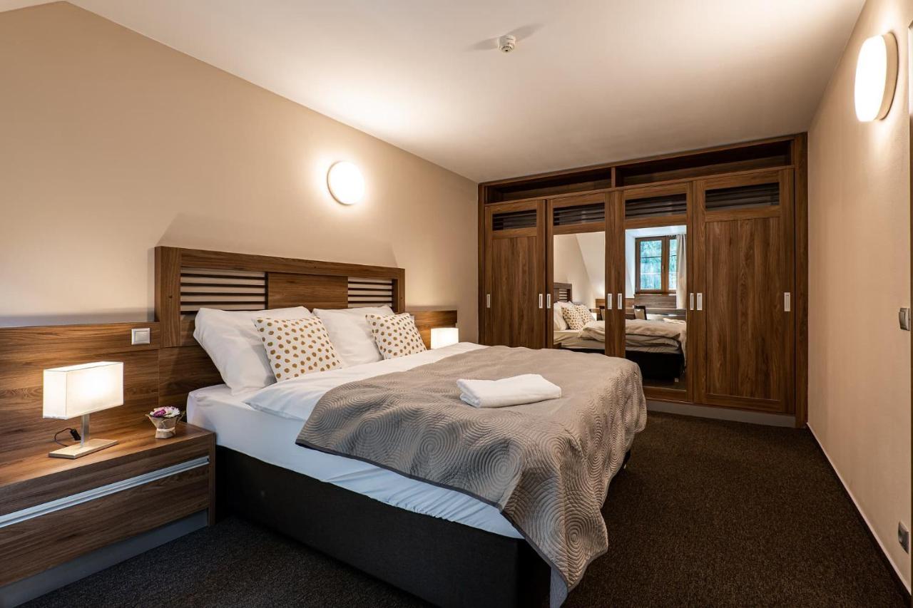 Wellness Hotel po Kyčmolem Horní Lomná Esterno foto